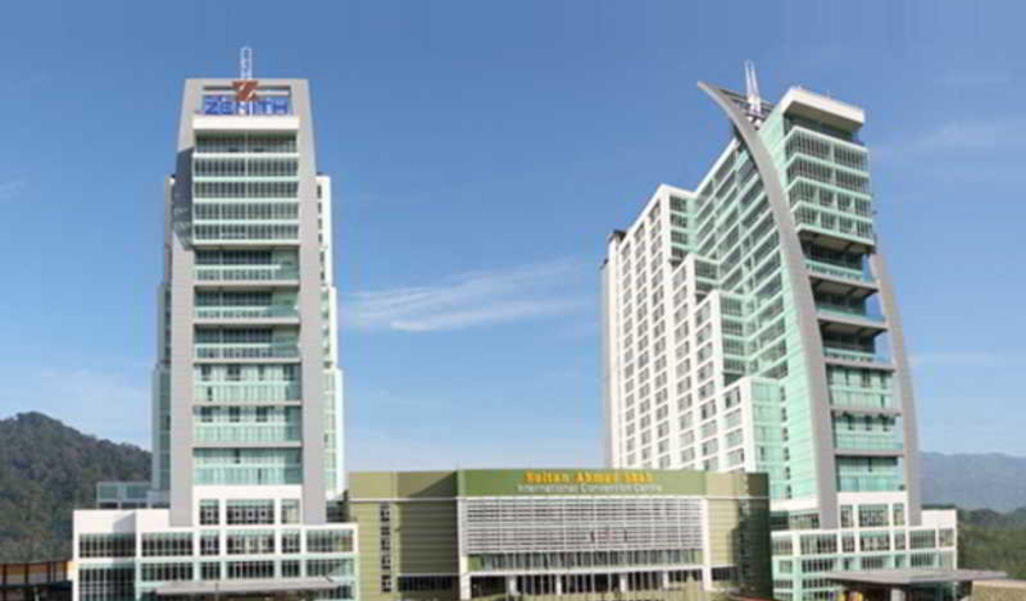 Zenith Hotel Kuantan Extérieur photo The University Tower