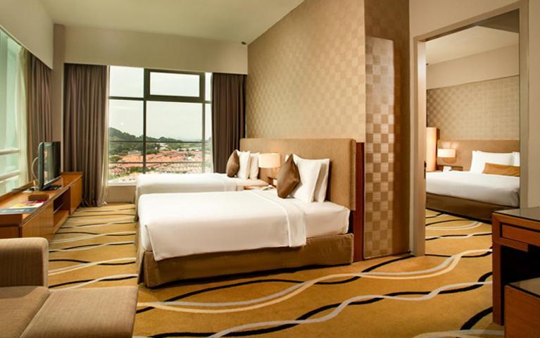 Zenith Hotel Kuantan Chambre photo Deluxe Family Room