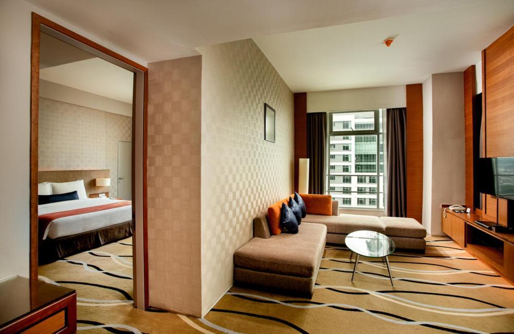 Zenith Hotel Kuantan Extérieur photo Suite